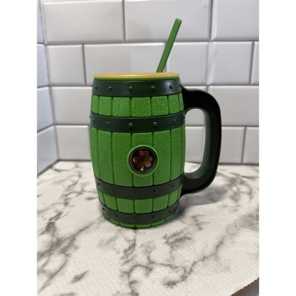 2026 VIRAL ST PATRICK'S DAY BARREL MUG IRISH LUCKY MUG/ TUMBLER W/HANDLE & STRAW